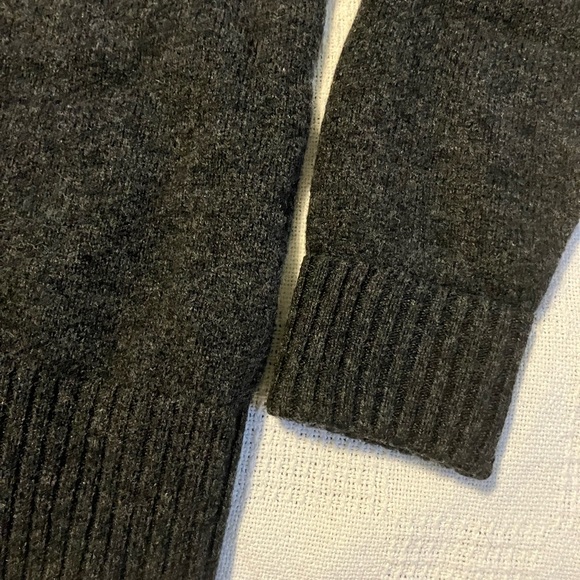 Everlane Felted Merino Cardigan Sweater Charcoal small NWT - Picture 6 of 10